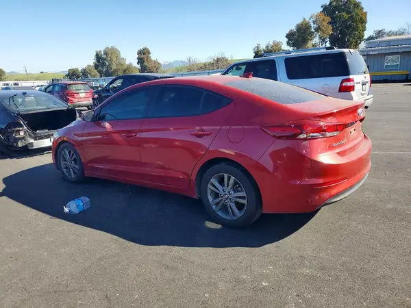 5NPD84LF4JH322131 2018 HYUNDAI ELANTRA - Image 2