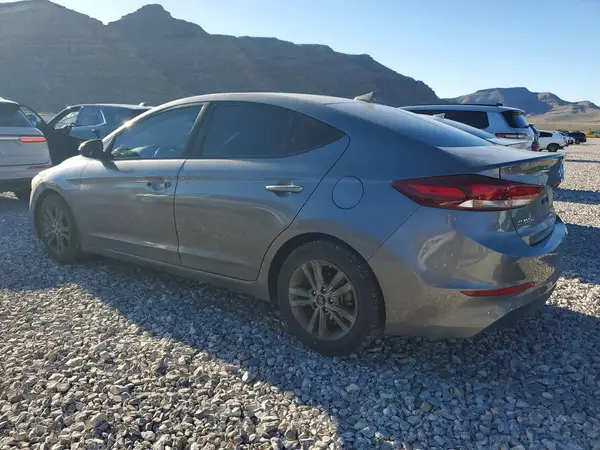 5NPD84LF4JH322937 2018 HYUNDAI ELANTRA - Image 2