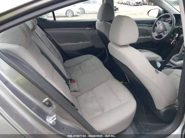 5NPD84LF4JH327720 2018 HYUNDAI ELANTRA - Image 8