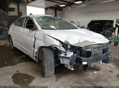 5NPD84LF4JH329340 2018 HYUNDAI ELANTRA