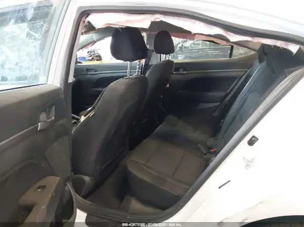 5NPD84LF4JH329340 2018 HYUNDAI ELANTRA - Image 8
