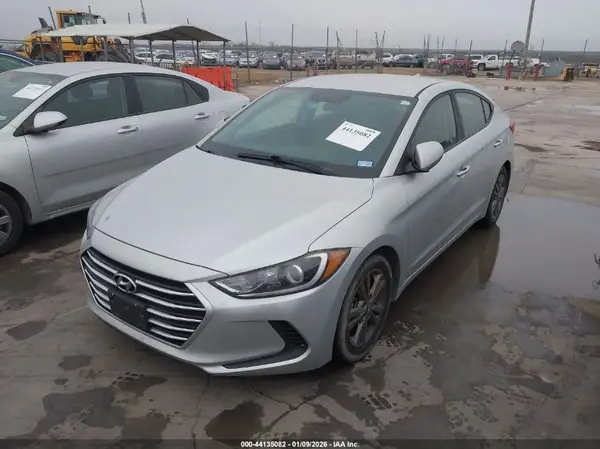 5NPD84LF4JH329662 2018 HYUNDAI ELANTRA - Image 2