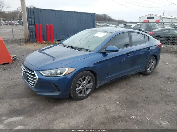 5NPD84LF4JH332545 2018 HYUNDAI ELANTRA - Image 2