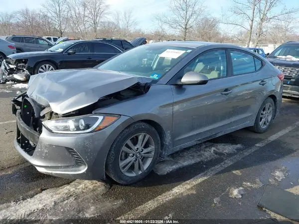 5NPD84LF4JH333520 2018 HYUNDAI ELANTRA - Image 2
