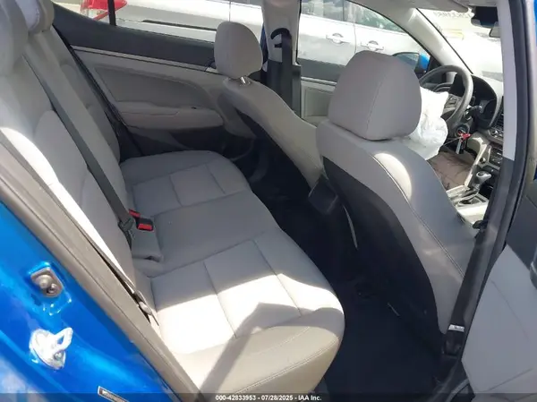5NPD84LF4JH333632 2018 HYUNDAI ELANTRA - Image 8