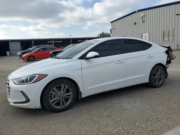 5NPD84LF4JH334828 2018 HYUNDAI ELANTRA - Image 1