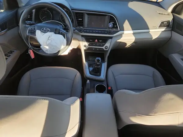 5NPD84LF4JH335154 2018 HYUNDAI ELANTRA - Image 8