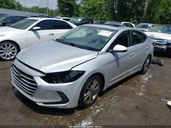 5NPD84LF4JH337065 2018 HYUNDAI ELANTRA - Image 2