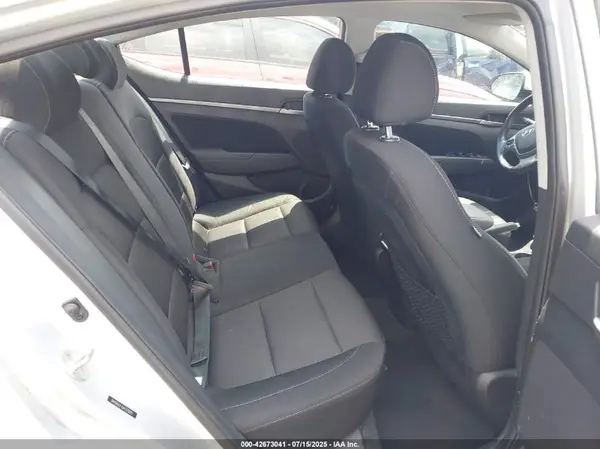 5NPD84LF4JH337065 2018 HYUNDAI ELANTRA - Image 8