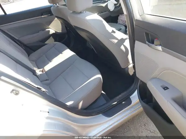 5NPD84LF4JH338216 2018 HYUNDAI ELANTRA - Image 8