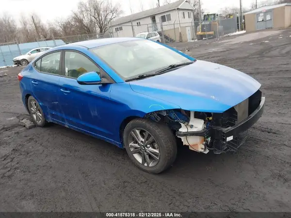 5NPD84LF4JH338555 2018 HYUNDAI ELANTRA - Image 1