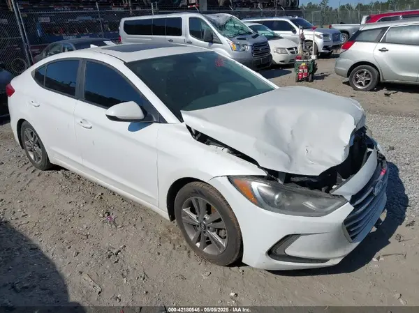 5NPD84LF4JH339513 2018 HYUNDAI ELANTRA - Image 1