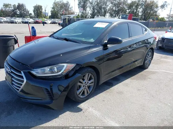 5NPD84LF4JH339785 2018 HYUNDAI ELANTRA - Image 2