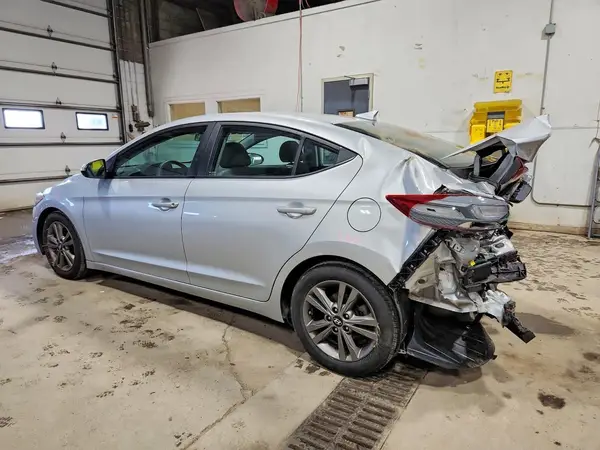 5NPD84LF4JH340290 2018 HYUNDAI ELANTRA - Image 2