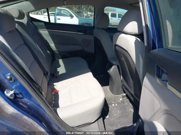 5NPD84LF4JH343609 2018 HYUNDAI ELANTRA - Image 8