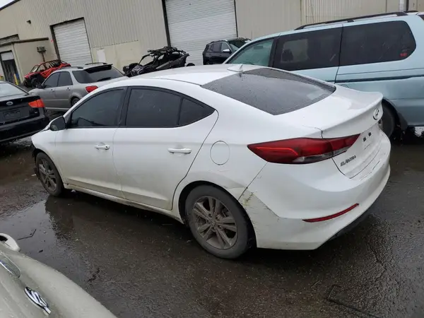 5NPD84LF4JH346820 2018 HYUNDAI ELANTRA - Image 2