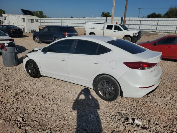 5NPD84LF4JH348597 2018 HYUNDAI ELANTRA - Image 2