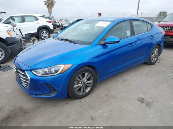 5NPD84LF4JH351578 2018 HYUNDAI ELANTRA - Image 2