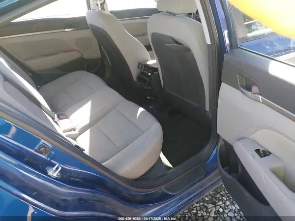 5NPD84LF4JH352973 2018 HYUNDAI ELANTRA - Image 8