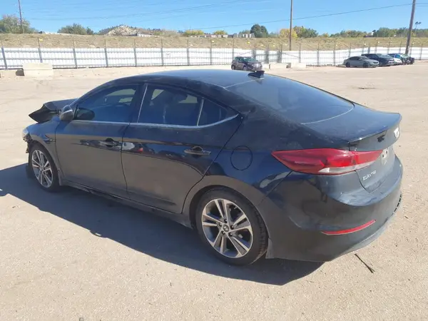 5NPD84LF4JH354626 2018 HYUNDAI ELANTRA - Image 2