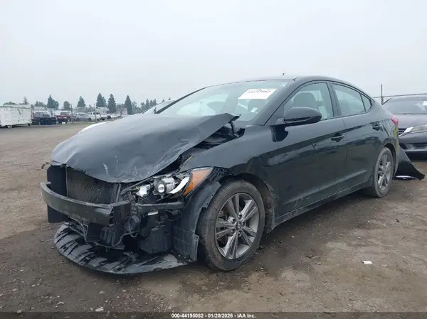 5NPD84LF4JH354643 2018 HYUNDAI ELANTRA - Image 2