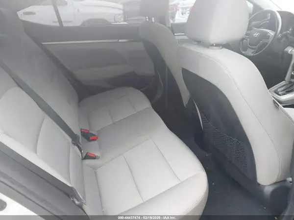 5NPD84LF4JH355663 2018 HYUNDAI ELANTRA - Image 8