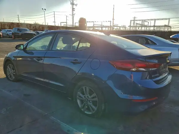 5NPD84LF4JH356425 2018 HYUNDAI ELANTRA - Image 2