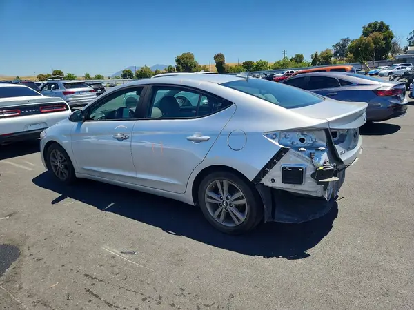 5NPD84LF4JH356442 2018 HYUNDAI ELANTRA - Image 2
