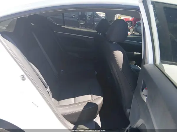 5NPD84LF4JH356683 2018 HYUNDAI ELANTRA - Image 8