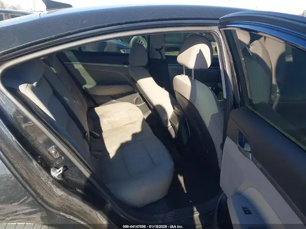 5NPD84LF4JH356828 2018 HYUNDAI ELANTRA - Image 8