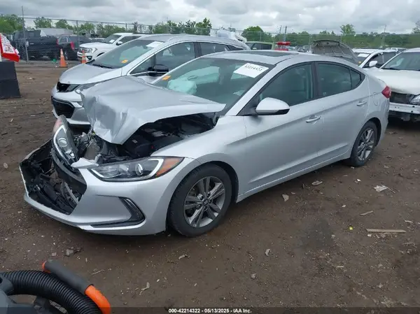 5NPD84LF4JH357347 2018 HYUNDAI ELANTRA - Image 2