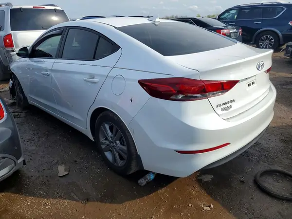 5NPD84LF4JH360300 2018 HYUNDAI ELANTRA - Image 2