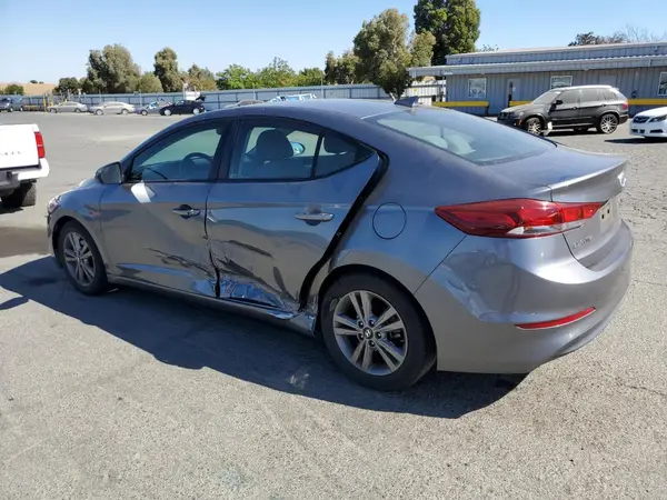 5NPD84LF4JH360457 2018 HYUNDAI ELANTRA - Image 2