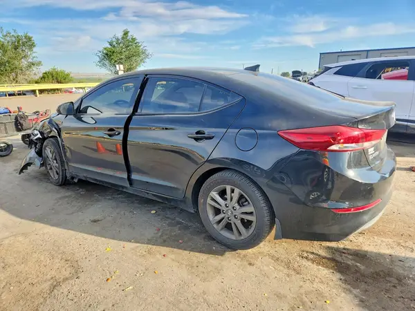 5NPD84LF4JH361057 2018 HYUNDAI ELANTRA - Image 2