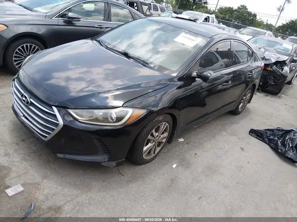 5NPD84LF4JH361074 2018 HYUNDAI ELANTRA - Image 2