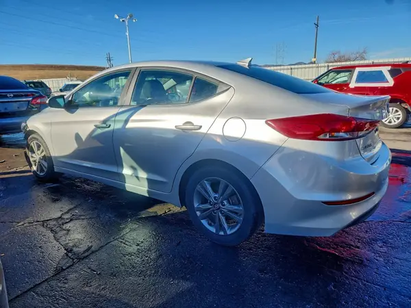 5NPD84LF4JH362712 2018 HYUNDAI ELANTRA - Image 2