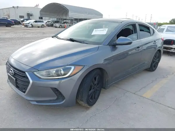 5NPD84LF4JH363231 2018 HYUNDAI ELANTRA - Image 2