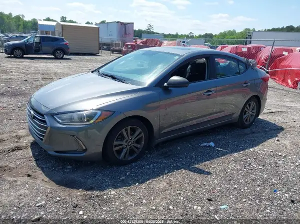 5NPD84LF4JH363889 2018 HYUNDAI ELANTRA - Image 2