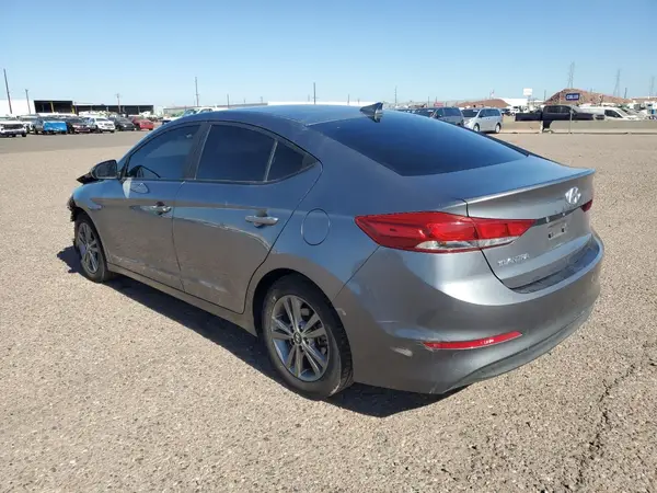5NPD84LF4JH363942 2018 HYUNDAI ELANTRA - Image 2