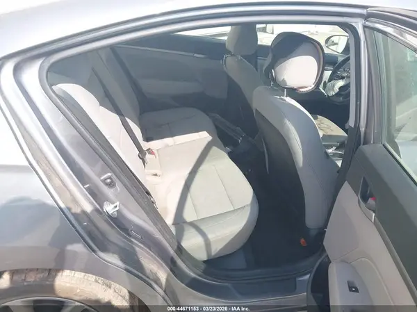 5NPD84LF4JH365321 2018 HYUNDAI ELANTRA - Image 8