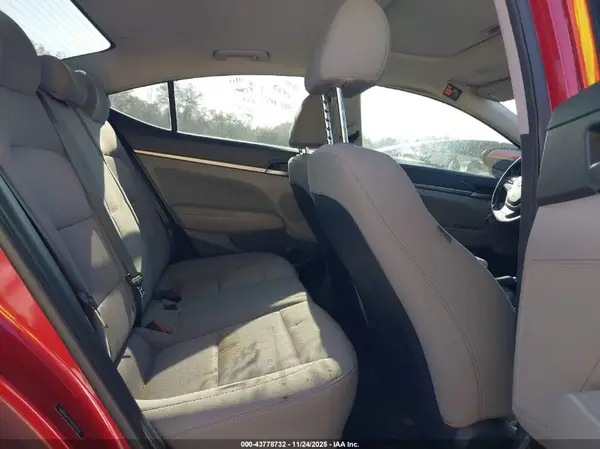 5NPD84LF4JH366050 2018 HYUNDAI ELANTRA - Image 8