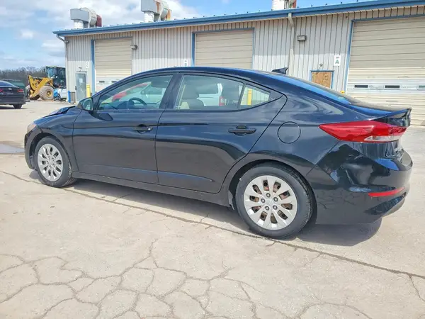 5NPD84LF4JH366629 2018 HYUNDAI ELANTRA - Image 2