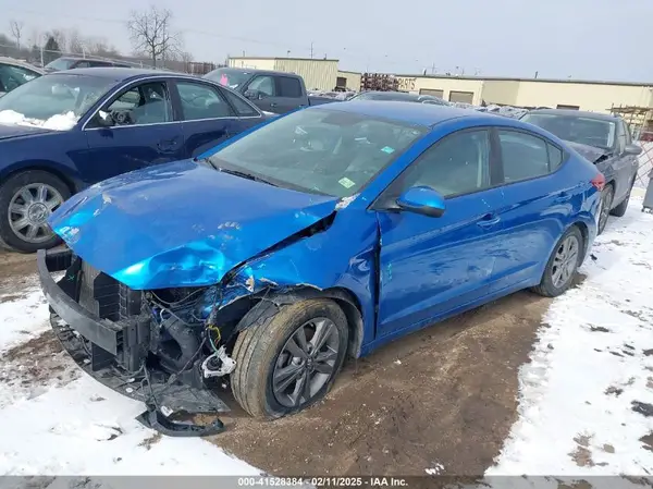 5NPD84LF4JH367750 2018 HYUNDAI ELANTRA - Image 2