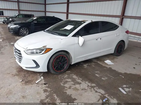 5NPD84LF4JH369028 2018 HYUNDAI ELANTRA - Image 2