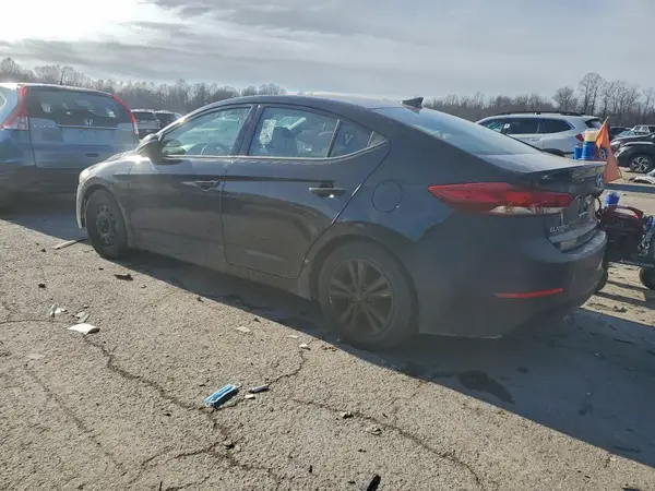 5NPD84LF4JH369563 2018 HYUNDAI ELANTRA - Image 2