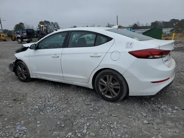 5NPD84LF4JH369997 2018 HYUNDAI ELANTRA - Image 2