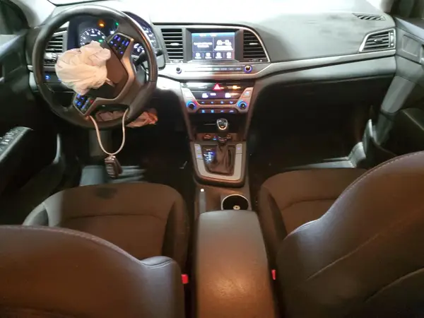 5NPD84LF4JH370938 2018 HYUNDAI ELANTRA - Image 8