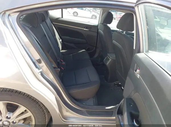5NPD84LF4JH371491 2018 HYUNDAI ELANTRA - Image 8