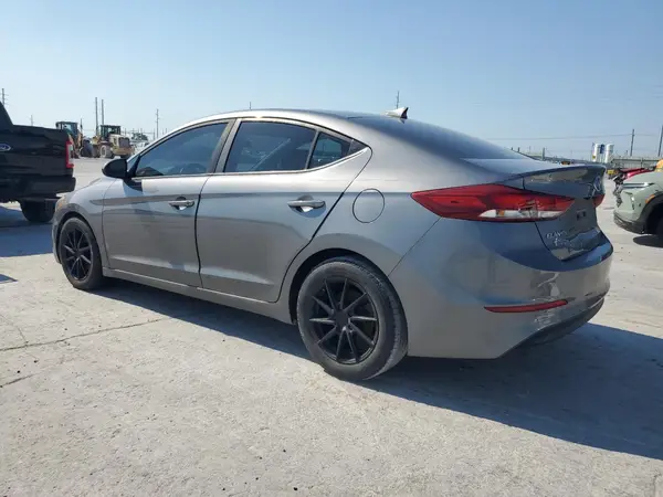 5NPD84LF4JH372236 2018 HYUNDAI ELANTRA - Image 2