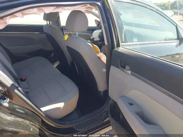 5NPD84LF4JH372625 2018 HYUNDAI ELANTRA - Image 8